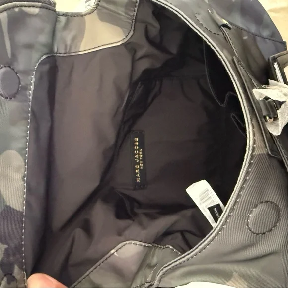 MARC JACOBS 4S5HMS035H02- CAMO PREPPY NATASHA NYLON WOMENS MINI CROSSBODY BAG - Picture 7 of 8